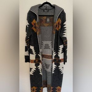 NWT Beautiful Aztec Print Hooded Duster